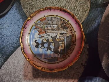 сувенирные тарелки: Тарелка на стену. фарфор