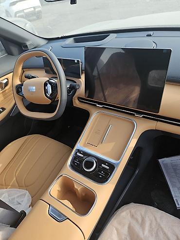 sg 5: Geely Galaxy Starship 7: 2025 г., 1.5 л, Автомат, Гибрид, Внедорожник — 5