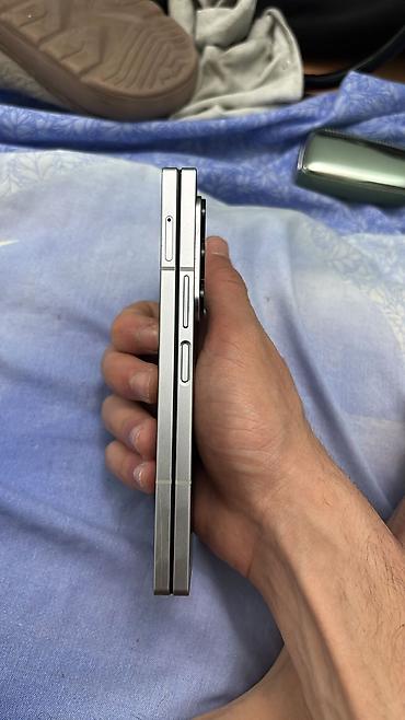 galaxy z fold 7: Samsung Galaxy Z Fold 5, rəng - Gümüşü — 3