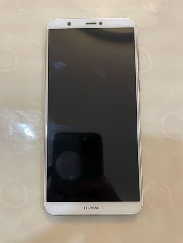 flai uan telefon: Huawei P Smart, цвет - Белый, Сенсорный