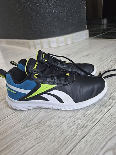 aro obuca: Reebok sportske patike za decu/juniore - Model: Reebok — 2