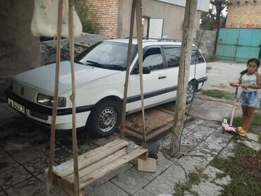 диск на пассат б3: Volkswagen Passat Variant (универсал), белый цвет, на киргизских