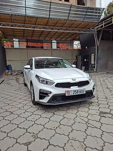 Kia K3: 2021 г., 1.6 л, Вариатор, Бензин, Седан