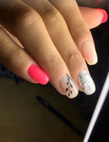 Manikür, pedikür: Manikür, Gellak, şellak, Salonda — 9