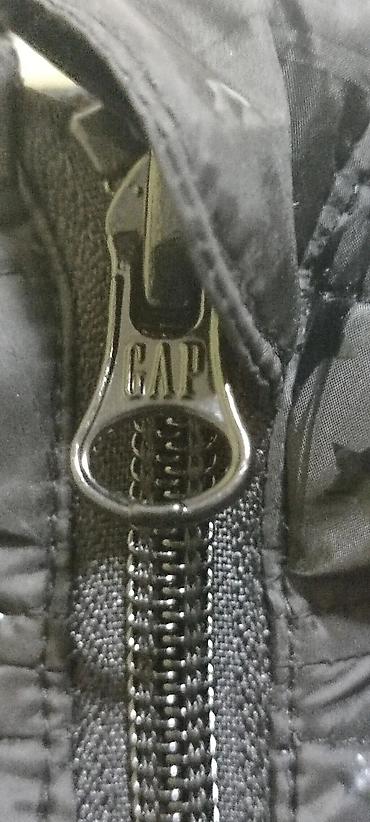 buzz ranac: Gap crna jaknica sa zvezdicama nepromočiva,koje blago sijaju.Lagana je — 3