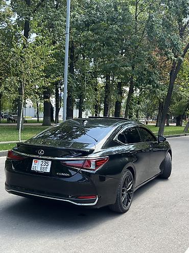 на rx harrier: Lexus ES: 2019 г., 2.5 л, Вариатор, Бензин, Седан — 4