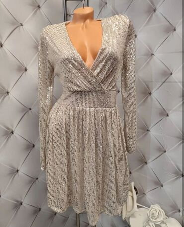 Haljine: 0101 Brand M, bоја - Srebrna, Koktel, klub, Dugih rukava — 3