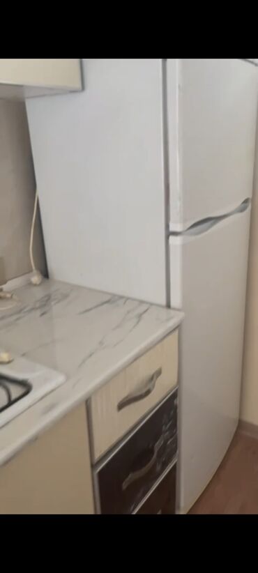 Uzunmüddətli kirayə evlər: 40 kv. m, 1 otaqlı, Su, İnternet, Telefon — 15