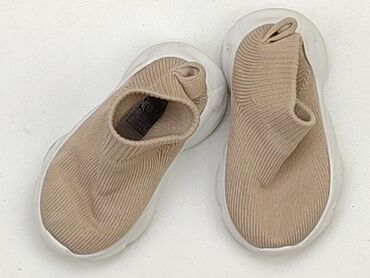 buty sportowe wsuwane bez pięty: Взуття для немовлят, 21, стан - Дуже гарний
