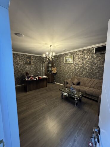 Kommersiya daşınmaz əmlakının satışı: Xaçmaz Bazarında Kristal cehizlik mağazası. 20 yanvar küçəsi. 385 -da lalafo.az — 2 Kommersiya daşınmaz əmlakının satışı: Xaçmaz Bazarında Kristal cehizlik mağazası. 20 yanvar küçəsi. 385 — 2