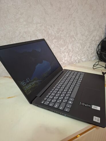 netbook ucuz: Yeni Lenovo IdeaPad, 15.6 ", Intel Core i3, 1 TB, Ünvandan götürmə