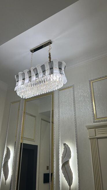 zal ucun lusturlar: Çılçıraq, 10 və daha çox lampa, Metal