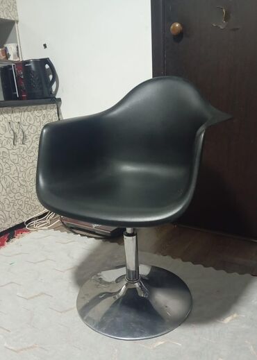 матрасы лина бишкек цены: Кресло на хромированной ножке с гидроподъемником - Цвет: черный - at lalafo.kg матрасы лина бишкек цены: Кресло на хромированной ножке с гидроподъемником - Цвет: черный -