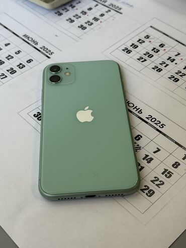 Apple iPhone: IPhone 11, Б/у, 128 ГБ, Коралловый, 78 %