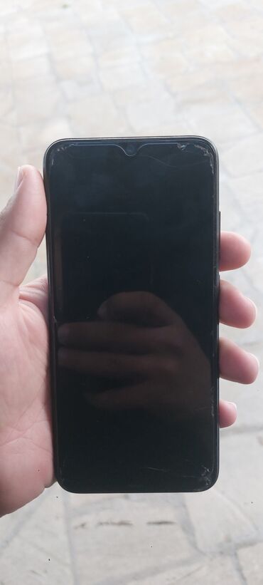 barter telfonlar: Xiaomi Redmi Note 8, 64 ГБ, цвет - Черный, 
 Сенсорный, Отпечаток пальца, Беспроводная зарядка