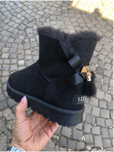 Čizme: Ugg čizmice

Novo
Brojevi 36 do 41

fb Moja Kupovina 1 — 8