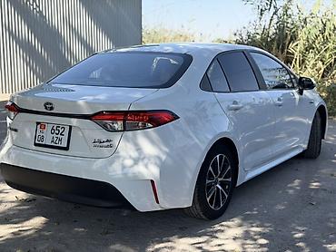 матор хундай саната: Toyota Corolla: 2023 г., Гибрид, Седан — 3