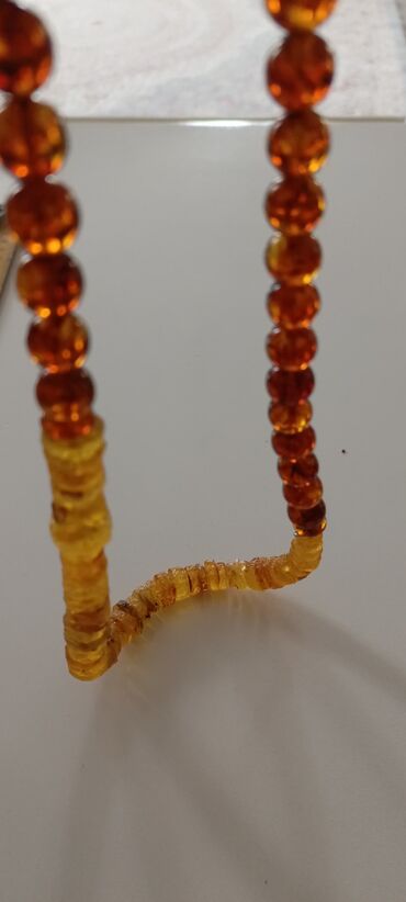 Zərgərlik dəstləri: Dəstə daxildir: Bilərzik, Boyunbağı, 60 g — 7