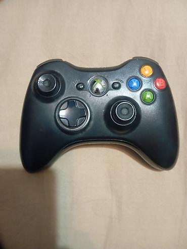 Продаю джойстик Xbox 360
1000c