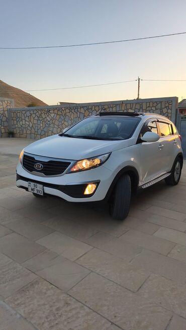 Kia: Kia Sportage: 2.4 l | 2011 il Sedan — 14