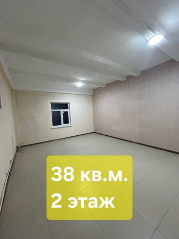 продаю бизнес дом: Сдаю Офис, 38 м², В бизнес центре, С видом на горы, 1 линия, С оборудованием