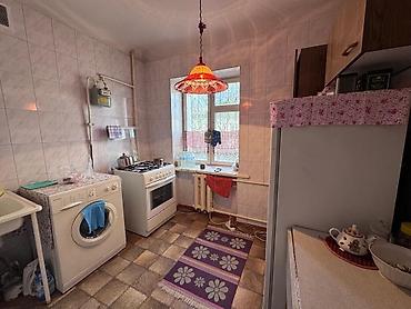 золотой квадрат: 2 комнаты, 42 м², Бишкек Парк ТРЦ Хрущевка, 2 этаж, Косметический ремонт — 3