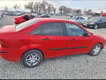 tayota runx: Ford Focus: 2004 г., 1.6 л, Механика, Бензин, Седан
