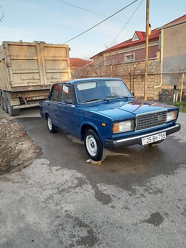 VAZ (LADA): VAZ 2107 sedan – mavi rəng, 4 qapı, arxaötürücülü. Klassik kuzov — 1