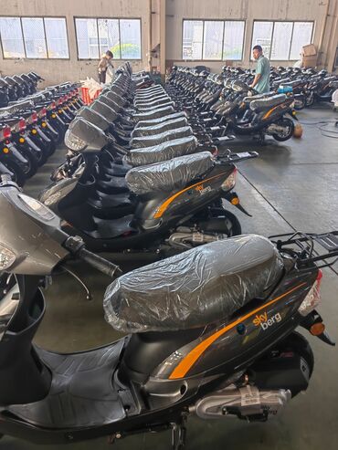 Mopedlər,skuterlər: Skyberg skuter0.49 Kub 45 km Saat surət Butun sənəldər verilir - — 4