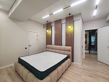 2 8: 3 комнаты, 105 м², Асанбай мкр Элитка, 3 этаж, Дизайнерский ремонт — 1