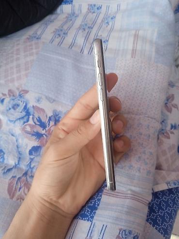 Apple iPhone: IPhone X, Серебристый — 6