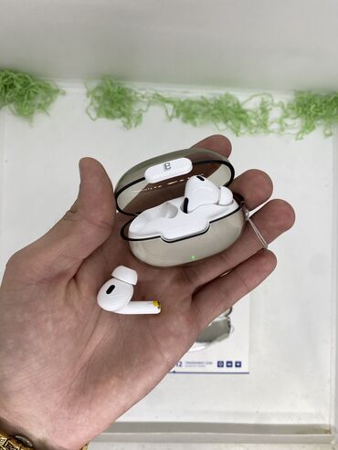 Qulaqcıqlar: BH12 Airpods
Qiymət 60yox❌ 45Azn✅ — 4