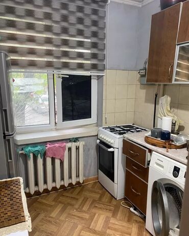 продается квартира сейтек: 3 комнаты, 74 м², 104 серия, 1 этаж, Косметический ремонт