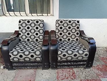 divan koşesi: Divan ve 2kreslo hər biri açilandir və baxmalıdır.Az işlenib — 1