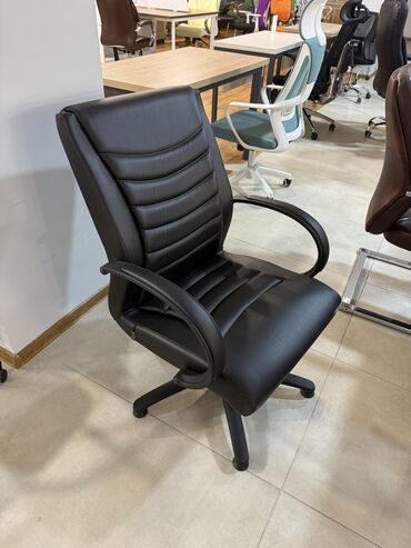 Ofis oturacaqları: 🔷️Zemanetli Kreslolar 🔶️Catdirilma var 🔷️Reng secimi 🔶️Topdan ve ya — 3