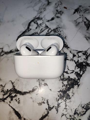 Qulaqcıqlar: Airpods pro qabı işləyir amma sağ qulaqcıq işləmir sol.qulaqciq — 3