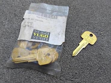 bafo auto: NOVO BLANKO KLJUC BRAVE PALJENKA ZASTAVA 750 FIACA FIAT | Cena po — 3
