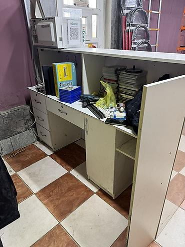 хранение: Стойка ресепшн, 112 см * 170 см * 60 см, Б/у — 1