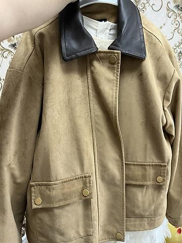 Qadın/kəsimsiz üslubda qısa üst geyim (jaket) - Rəng: bej gövdə, tünd lalafo.az -da Qadın/kəsimsiz üslubda qısa üst geyim (jaket) - Rəng: bej gövdə, tünd