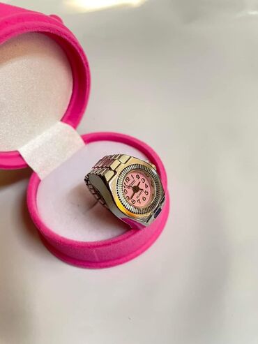 Prstenje: Prsten sat (Podesiv)
Cena:1000din — 9