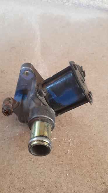 приточный клапон: Клапан двигателя Mazda 2000 г., Б/у — 1