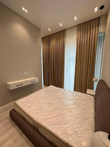 yasamalda evler: İcarəyə verilir 2 otaqlı yeni tikili 51 m², Ağ şəhər q. Kateqoriya — 9