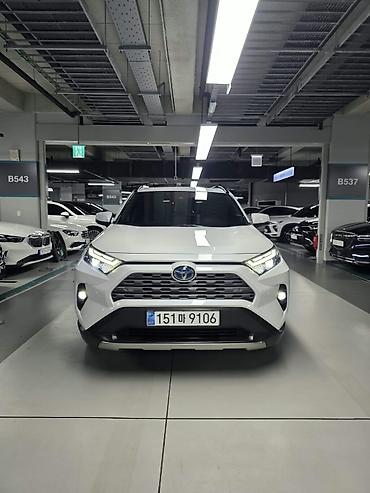 Toyota RAV4: 2021 г., Гибрид, Кроссовер