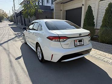sequoia 2010: Toyota Levin: 2019 г., Автомат, Гибрид, Седан — 2