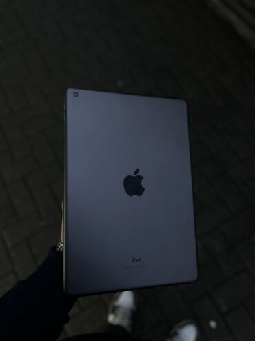 флешка для фотоаппарата: Apple iPad 9 generation Rəng: Space Gray 64 gb Rial alıgıya skitka
