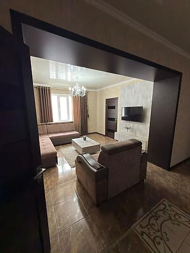 Продажа коттеджей и домов: 4 комнаты, 120 м², 10 соток, Бишкек, Собственник — 13