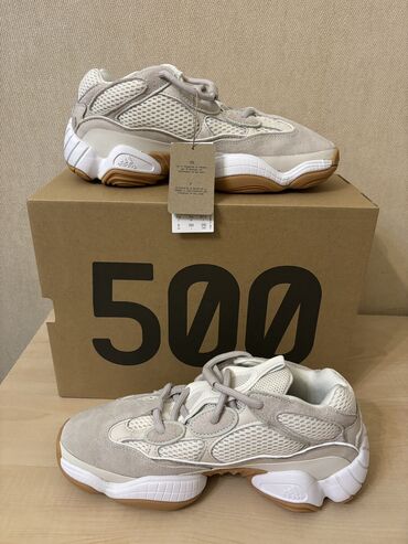 Krasofkalar və idman ayaqqabıları: Adidas Yeezy 500 Stone Taupe
Size US 7.5