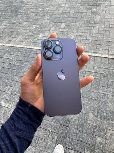 Apple iPhone: IPhone 14 Pro, Б/у, 256 ГБ, Deep Purple, Защитное стекло, Чехол, 86 %