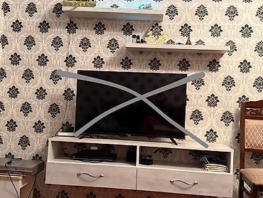 tv stent: İşlənmiş, Düz TV altlığı, Polkalı, Laminat — 1
