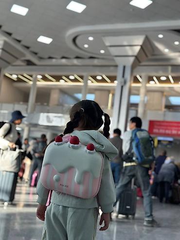 слив школьниць: Детский рюкзак ZOY ZOII в виде тортика - Яркий дизайн: розово-белые — 2